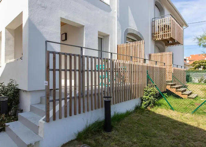 Cap Ocean-5 By Interhome *