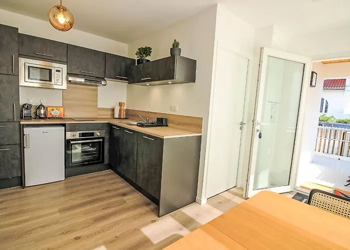 Cap Ocean-5 By Interhome Daire